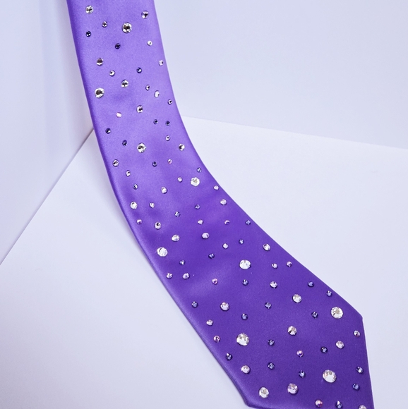 Purple Rhinestone Tie - Picture 3 of 7
